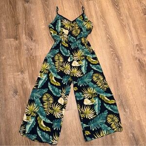 Everly Tropical Print Wide Leg elastic waist crop Jumpsuit palm print blue L